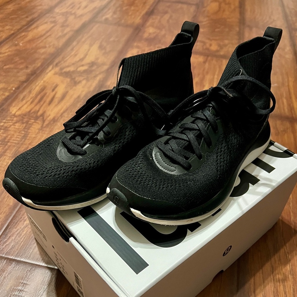 Lululemon Chargefeel